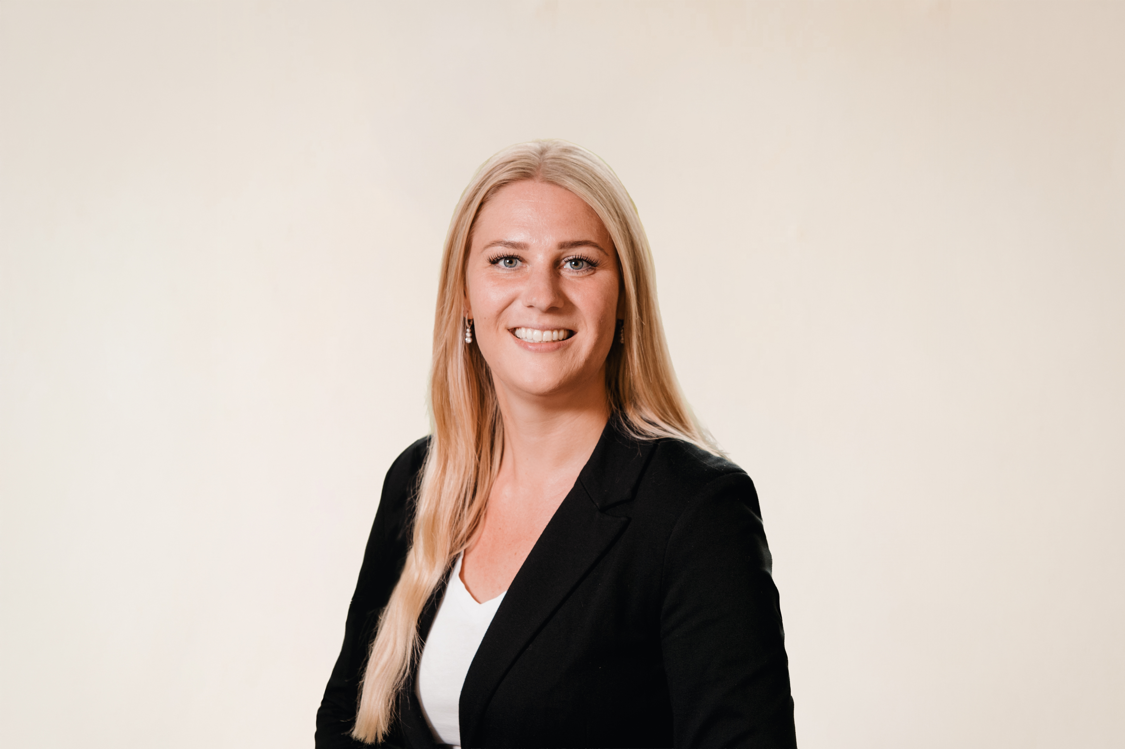 Jasmin Stehle, Porträt