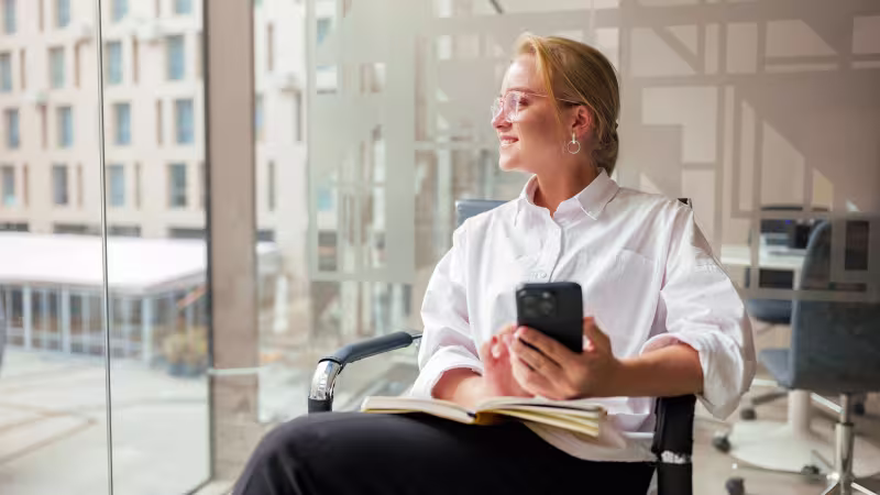 woman-smartphone
