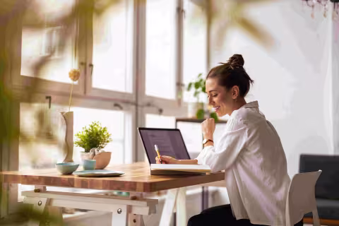 woman working on laptop